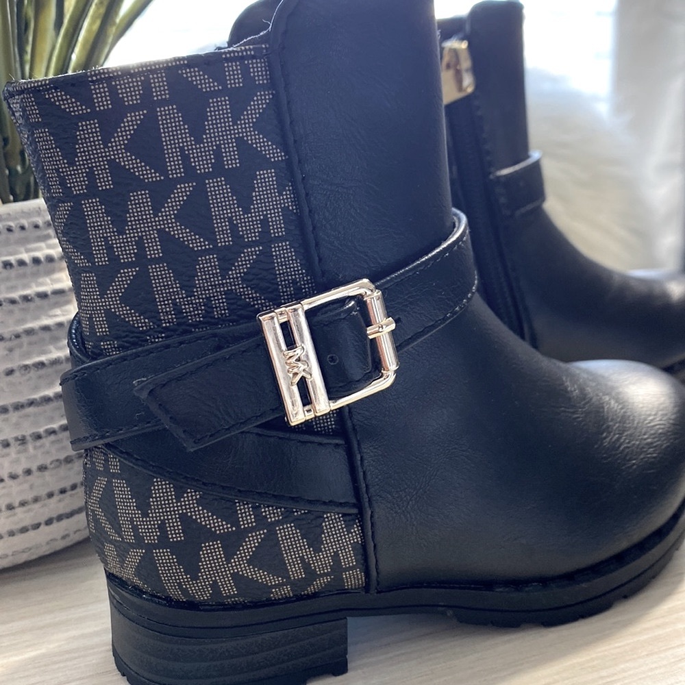 Micheal Kors Toddler Girl Boots 7T